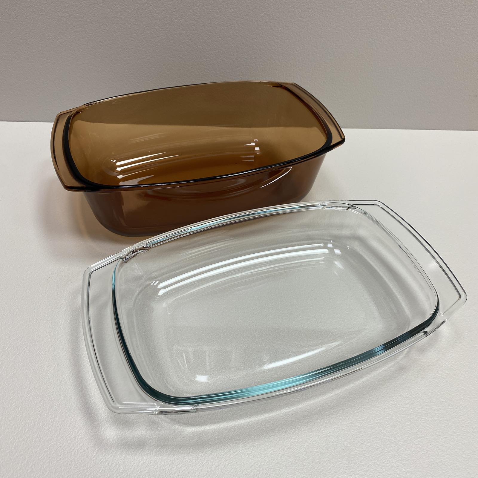 Гусятница с крышкой 3,5 л 34х21х14,8 см Simax Amber&Clear s7556/7566