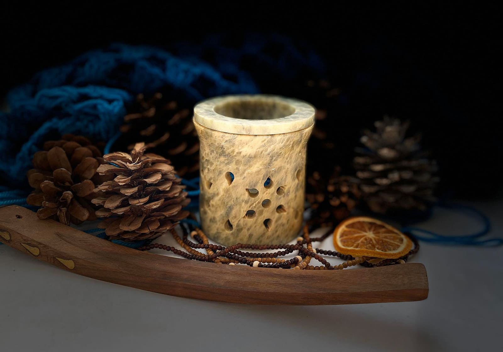 Каменная аромалампа для эфирных масел 8х7х7.5 см Pashan Kala (524)