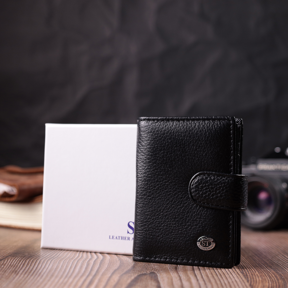Визитница из натуральной кожи ST Leather 22469 Черный