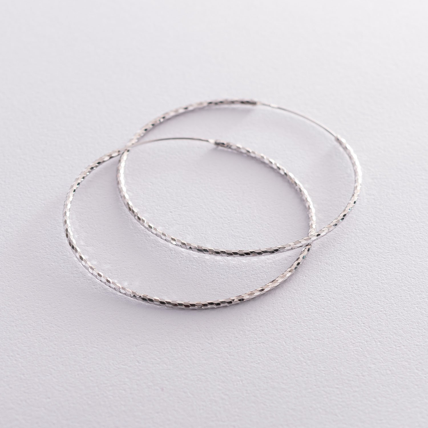 Серьги - кольца в серебре (6.1 см) 122957 Оникс