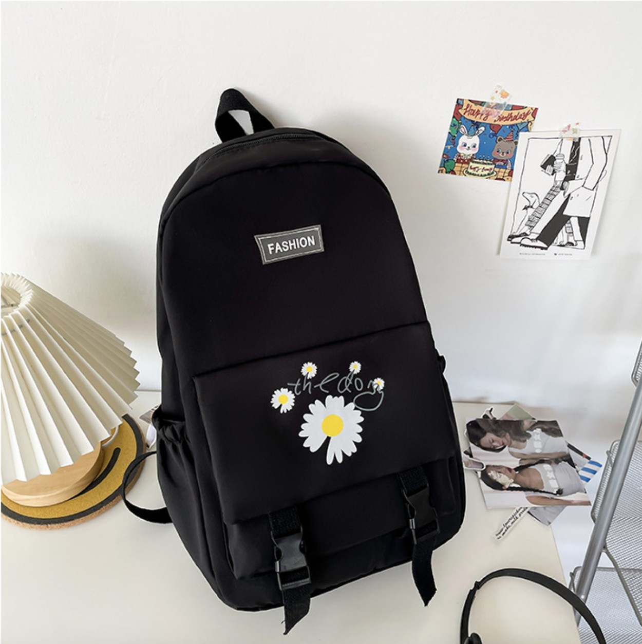 Рюкзак школьный для девочки Fashion Chamomile 42x28 см Черный (SK001640)