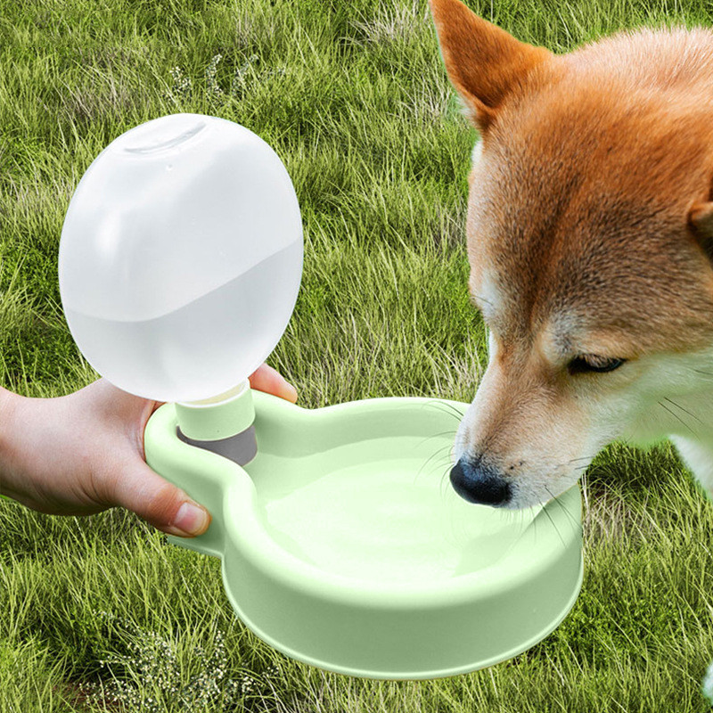 Поилка для собак и кошек складная Hippie dog 2309SPBL7336 Green 350 мл