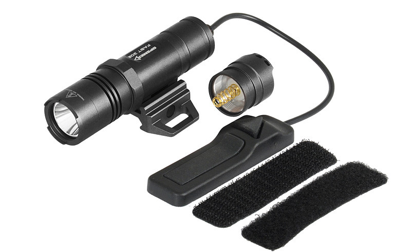 Фонарь на планку Пикатинни OPSMEN Fast 302 r Черный