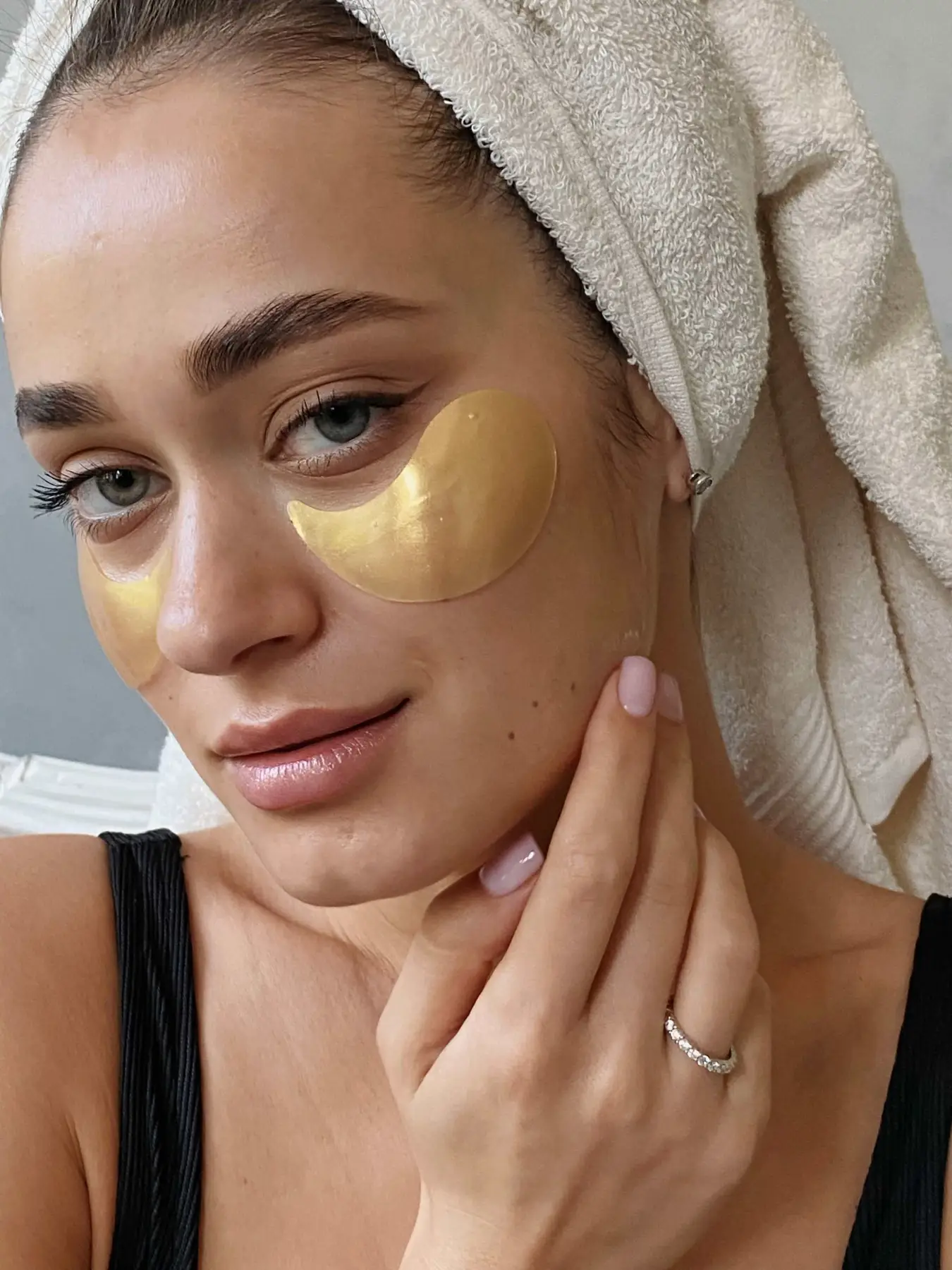 Освежающие укрепляющие патчи с витамином C Vitamin C Refreshing & Firming Eye Patches Hillary 60 шт 90 г