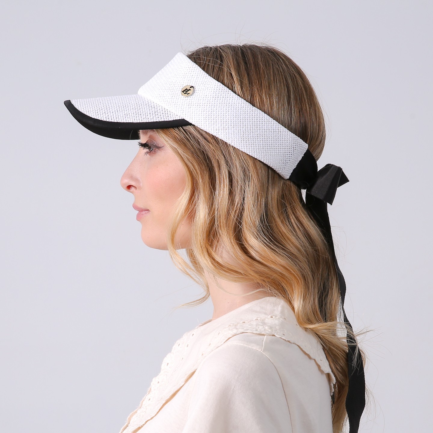 Козырек от солнца женский LuckyLOOK Амира One Size Молочный 734-258