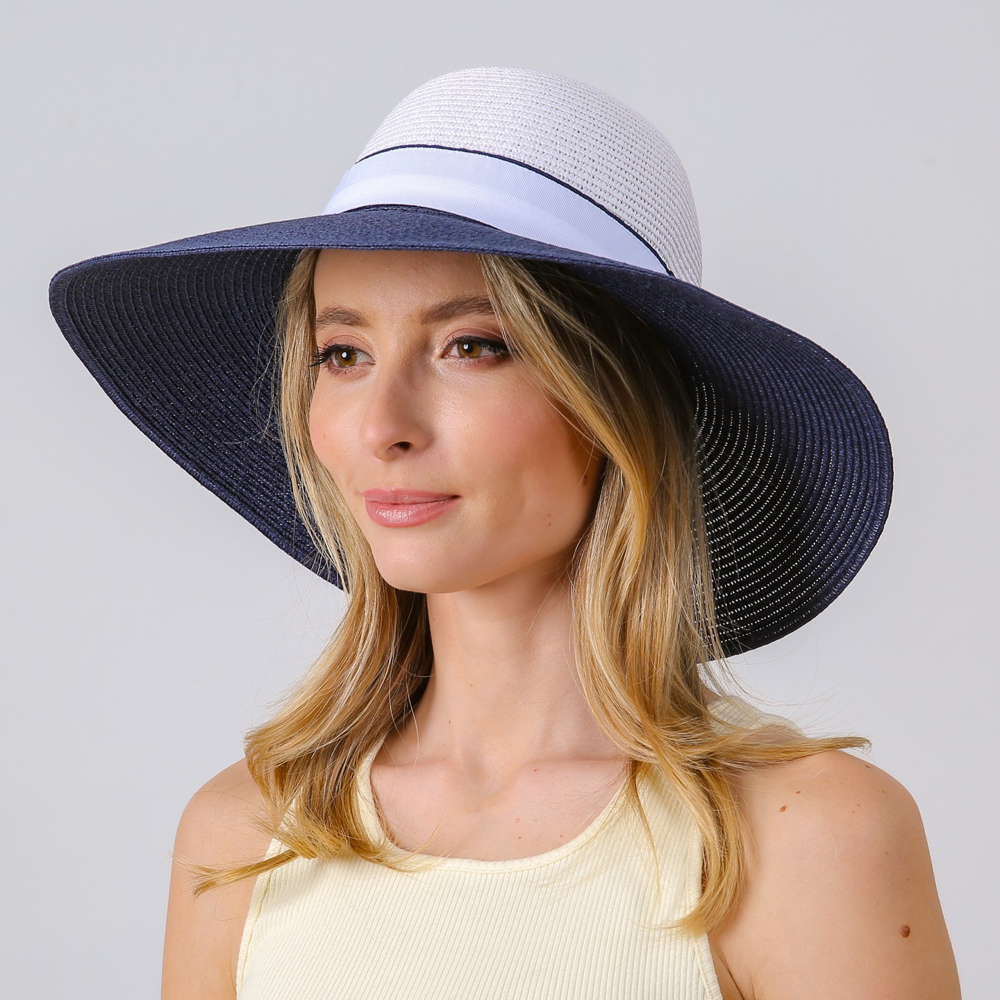 Шляпа с широкими полями LuckyLOOK Сабрина One Size Бело-синий 742-956