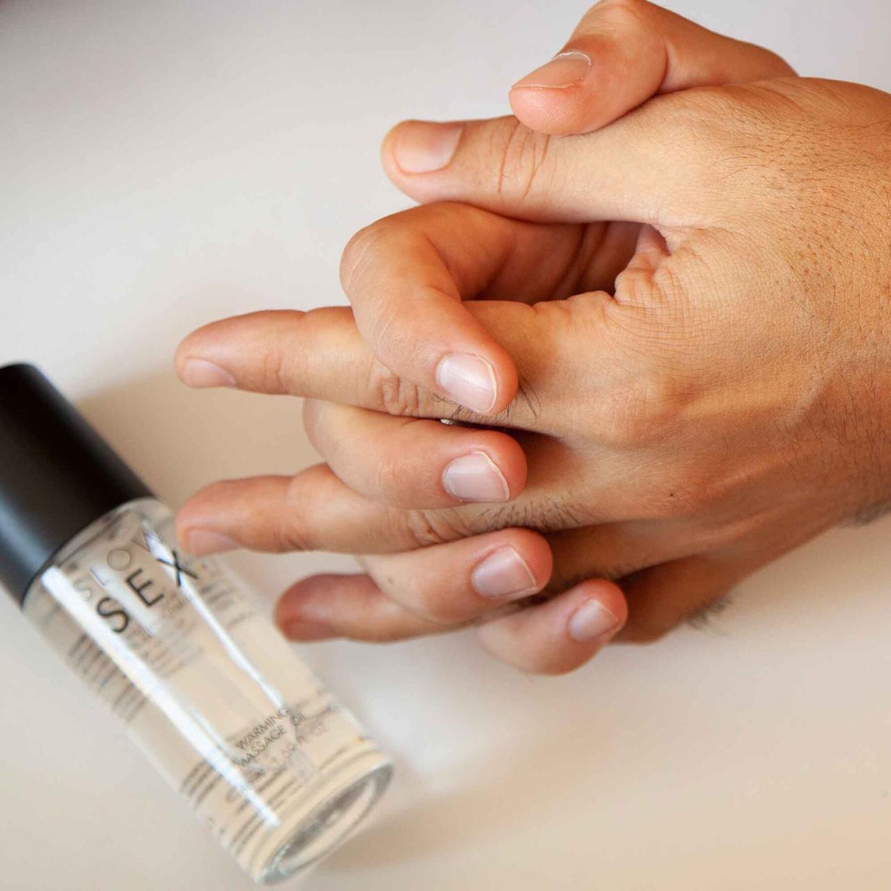 Разогревающее съедобное массажное масло Bijoux Indiscrets SLOW SEX Warming massage oil 50 мл