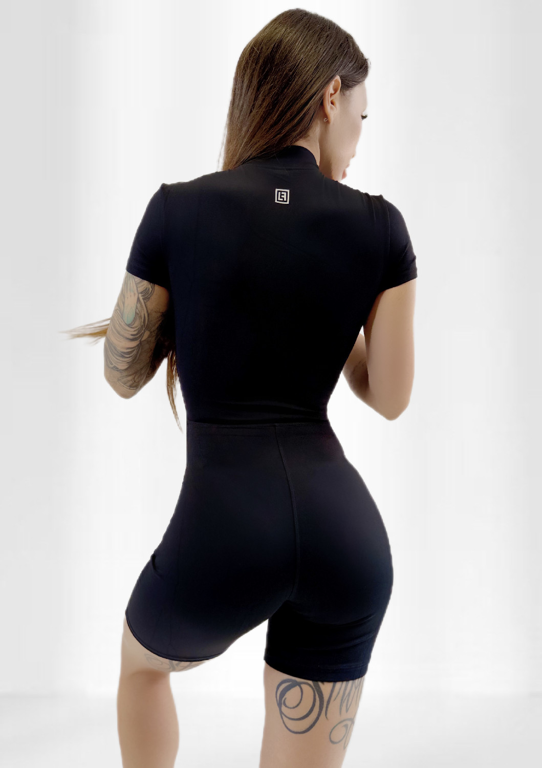 Спортивный комбинезон женский с шортами LILAFIT для йоги и фитнеса Черный L (LFJ000024)