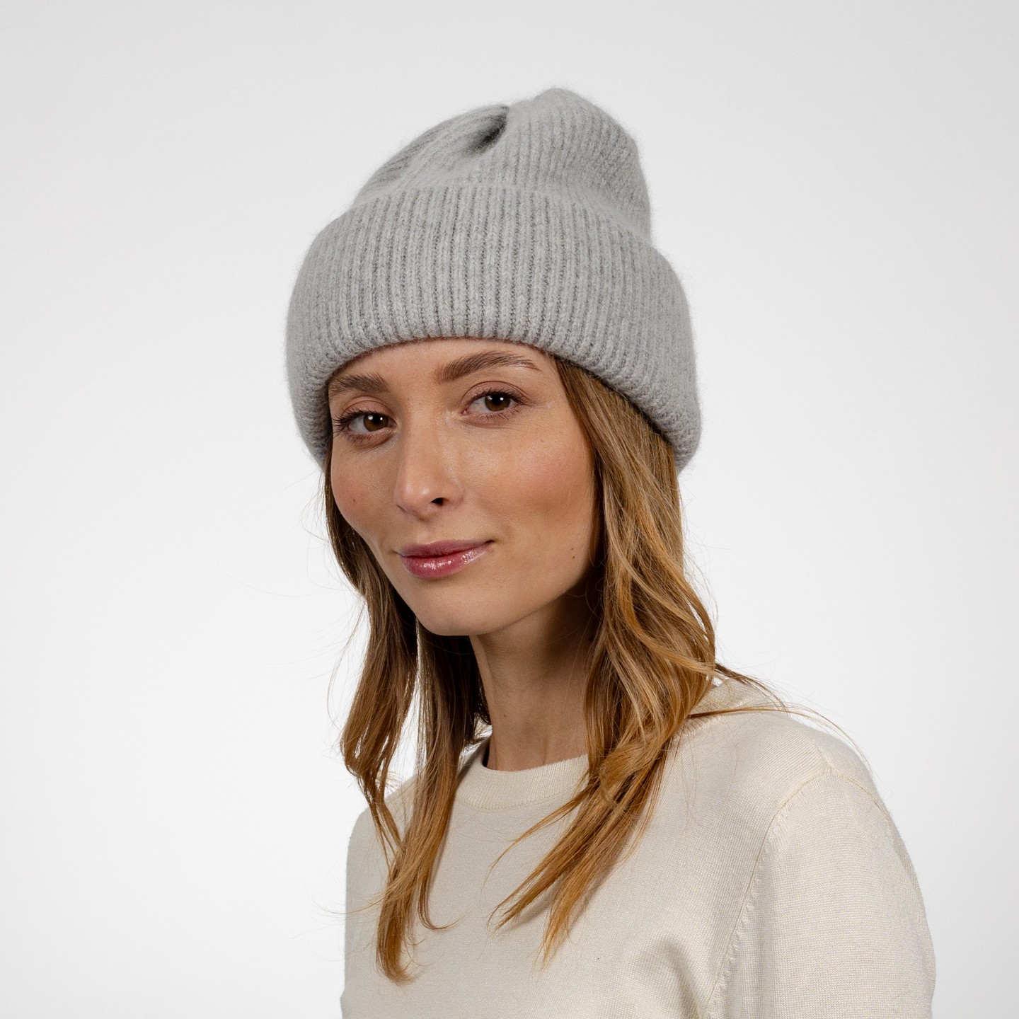 Шапка бини женская LuckyLOOK Belinda One Size Серый 653-160