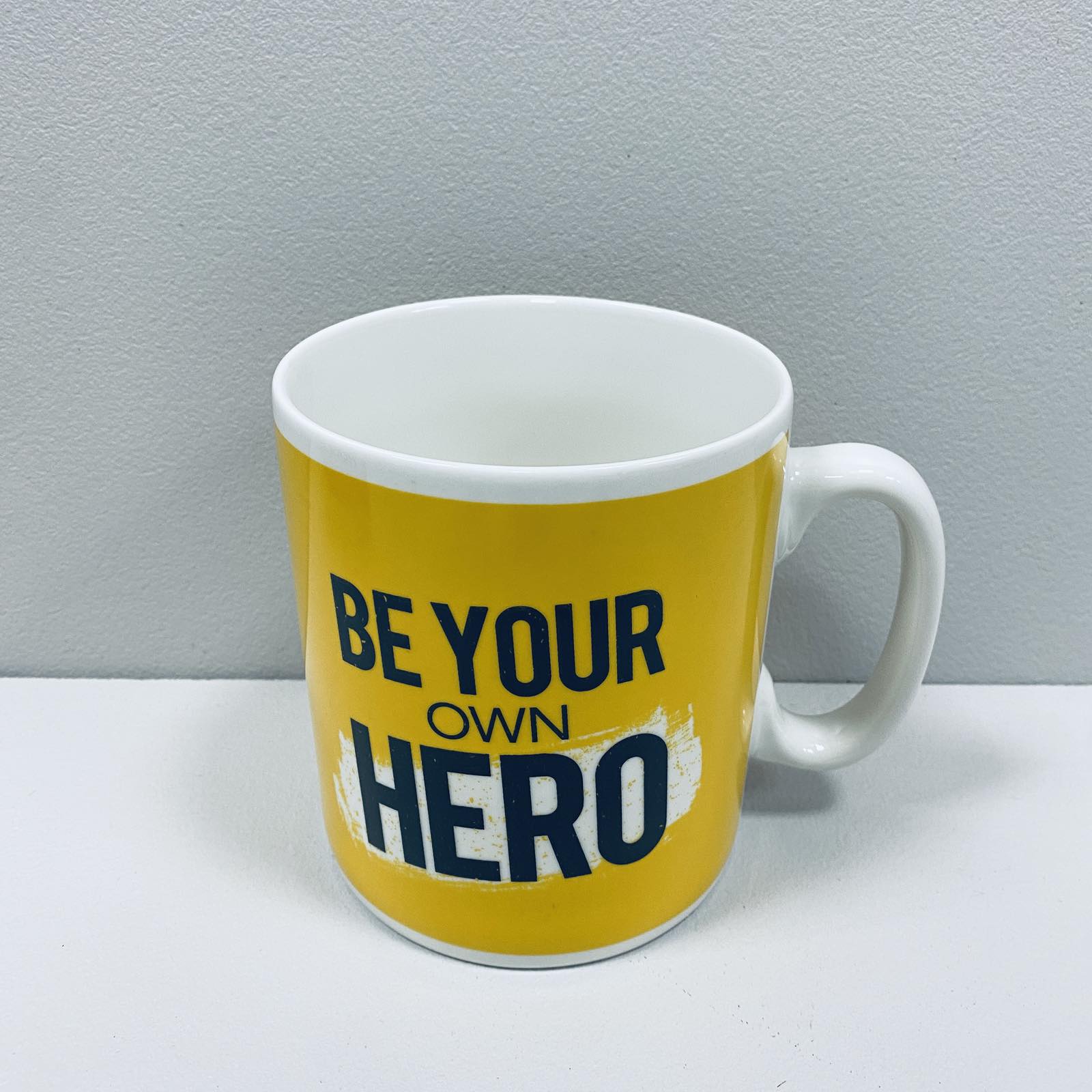 Чашка керамическая OLens 3228 800 мл Be your own hero XXL