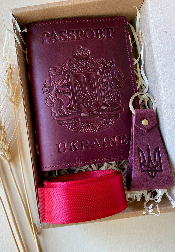 Подарунковий набір шкіряних аксесуарів з українською символікою бордовий BlankNote