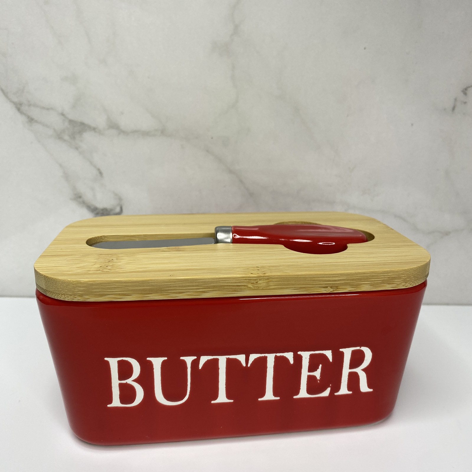 Масленка керамическая с ножом "Butter" A-Plus 0480-3 RED