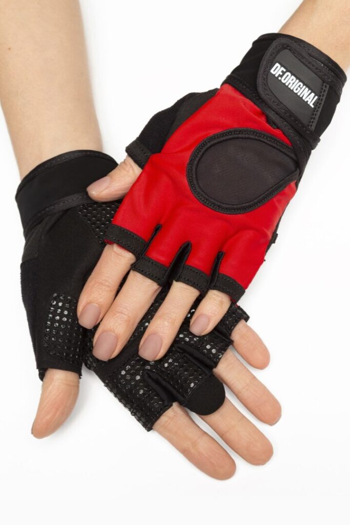 Женские перчатки для фитнеса Designed for Fitness DF Red S красные