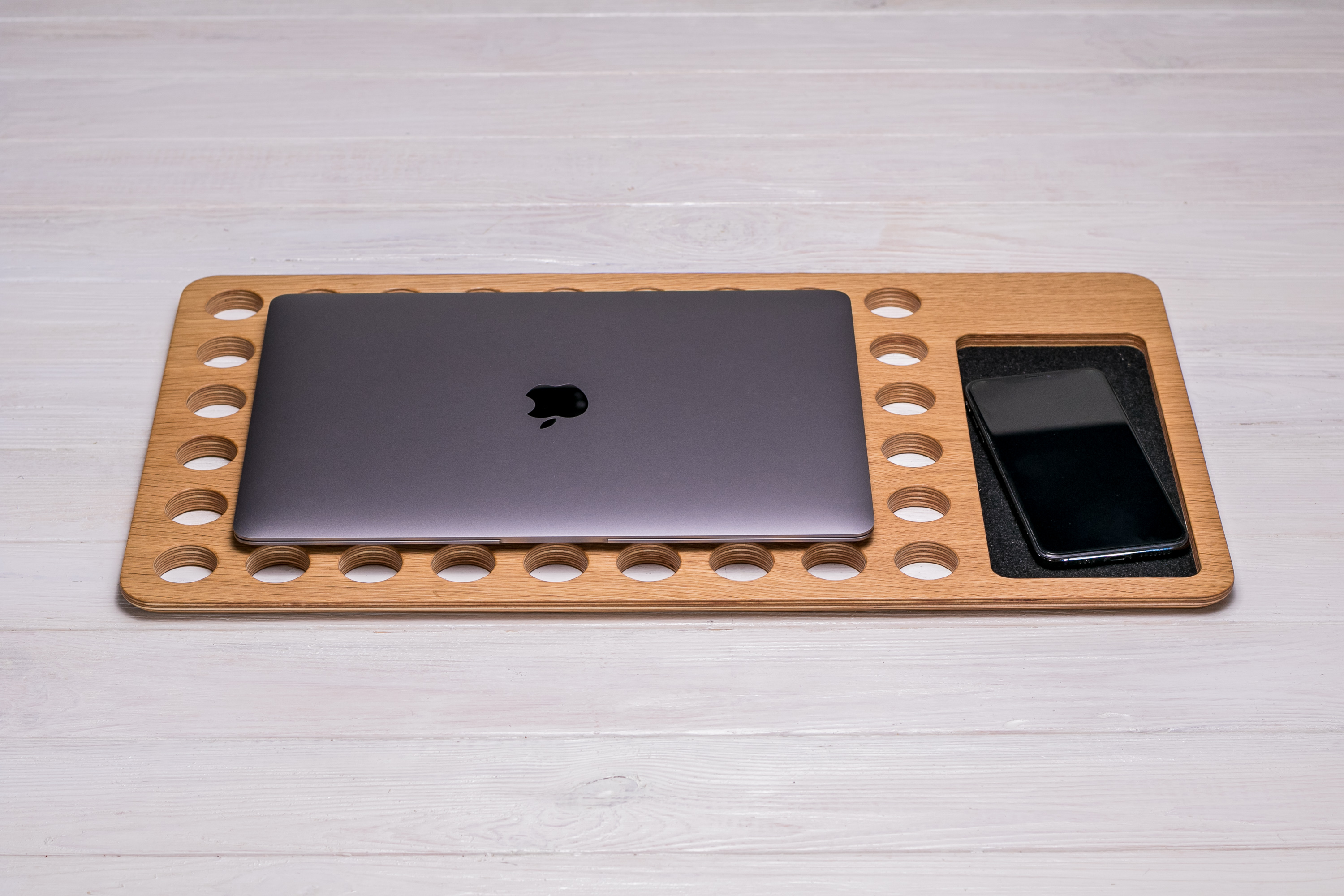 Держатель органайзер для охлаждения ноутбука ecoWalnut 525x290x13 мм