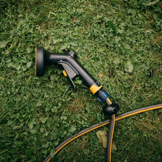 Пистолет-распылитель многофункциональный Fiskars Solid (1070836)