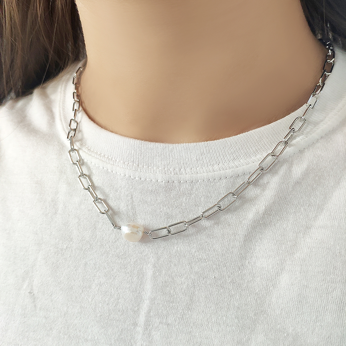 Серебряное колье SilverBreeze с натуральным жемчугом барочным (2130192) 450-500