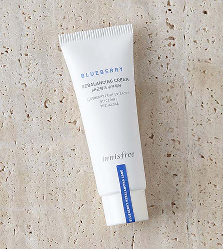 Крем для обличчя що балансує з екстрактом чорниці Innisfree Super Food Blueberry Rebalancing Cream 50 мл (8809612877909)