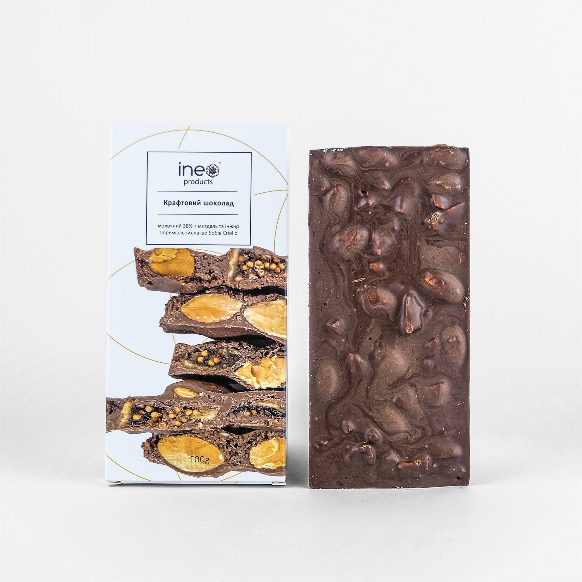 Шоколад крафтовий Ineo products  молочний з мигдалем та інжиром 8 шт