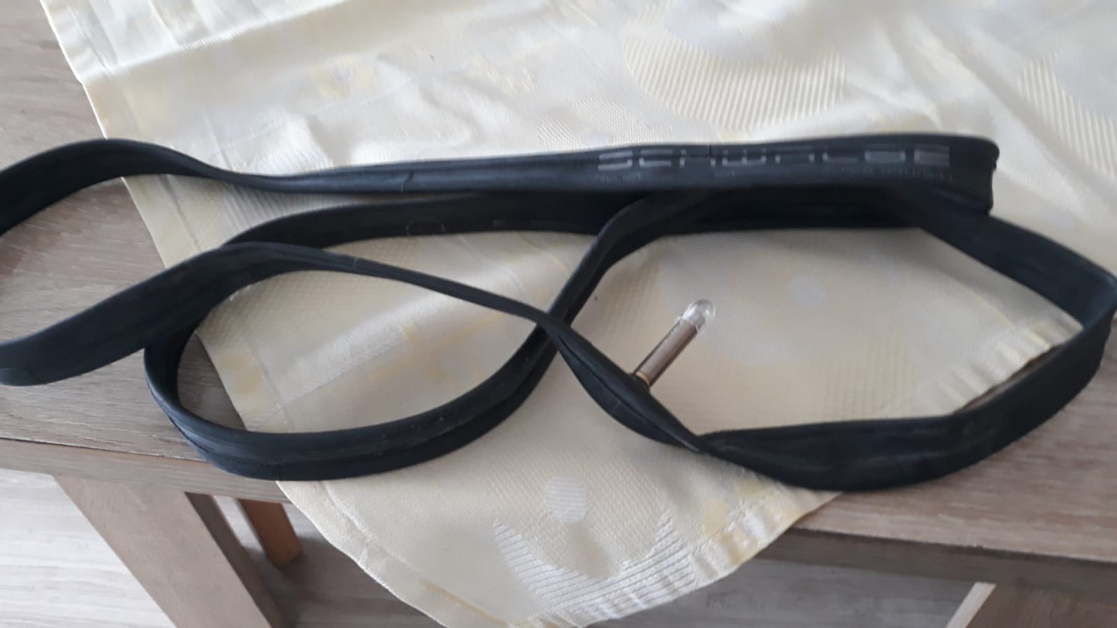 Камера для інвалідного візка Schwalbe 24x1 25-540 ніпель A/V авто Чорний (OEM)