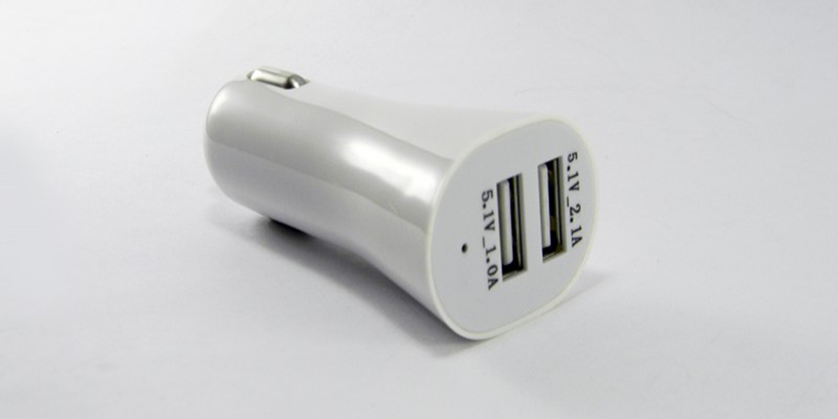 Автомобільний зарядний пристрій USB White (hub_np2_0456)