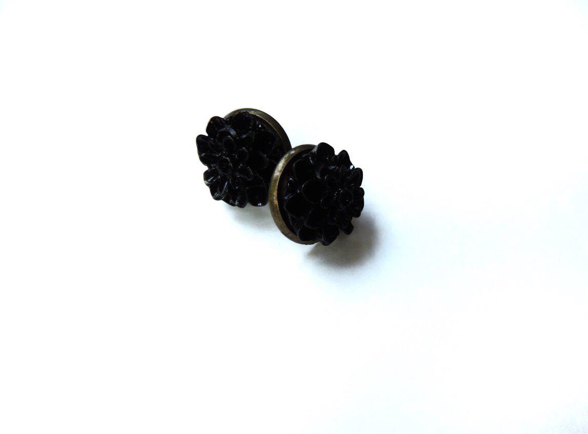 Женские серьги N50 Цветок Черный (956050)
