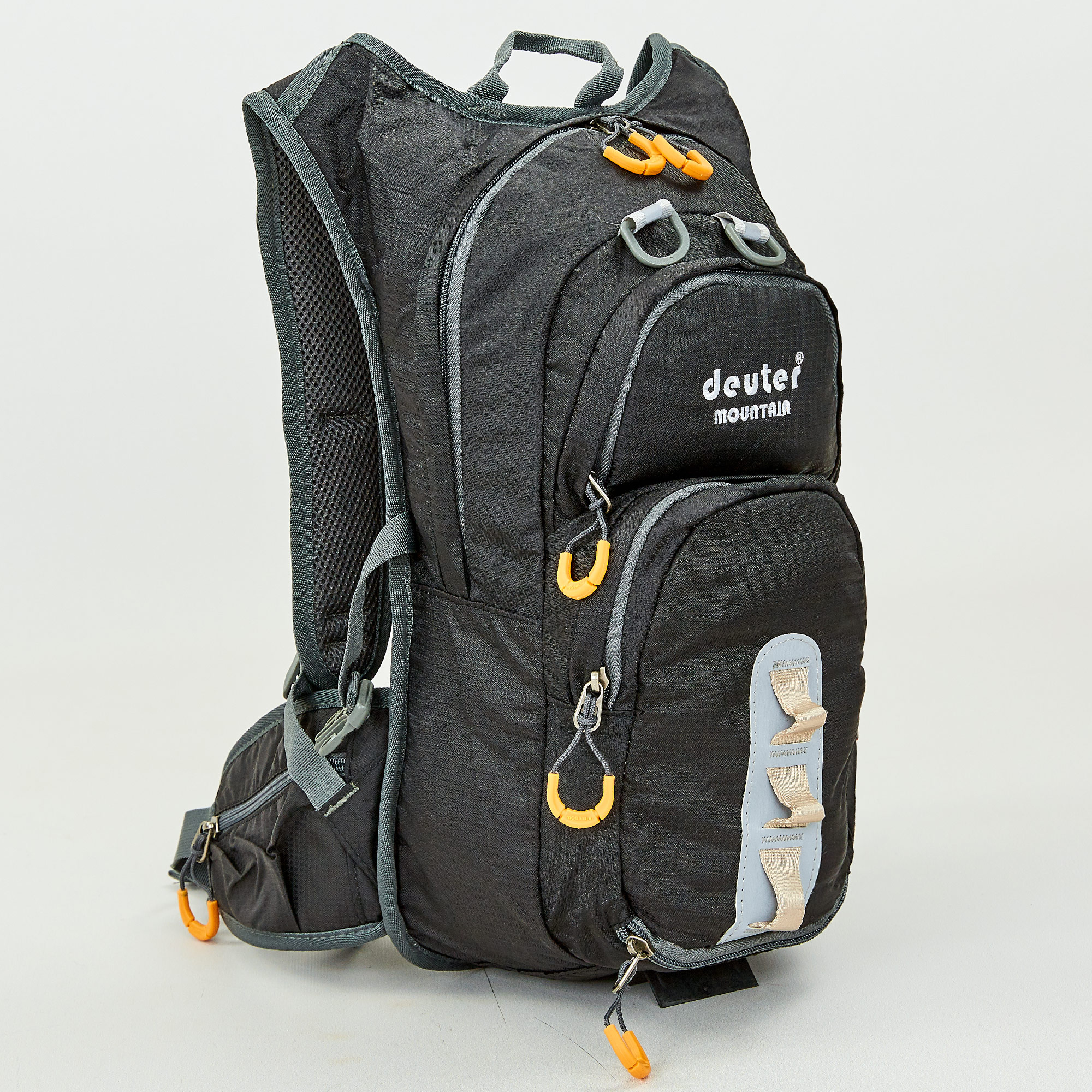 Рюкзак спортивный с жесткой спинкой planeta-sport DTR V-15л GA-802 43х20х15см Черный