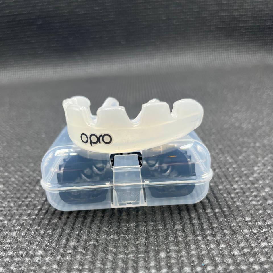Капа взрослая Opro Instant Single Colour Braces 11+ Clear (102522007)
