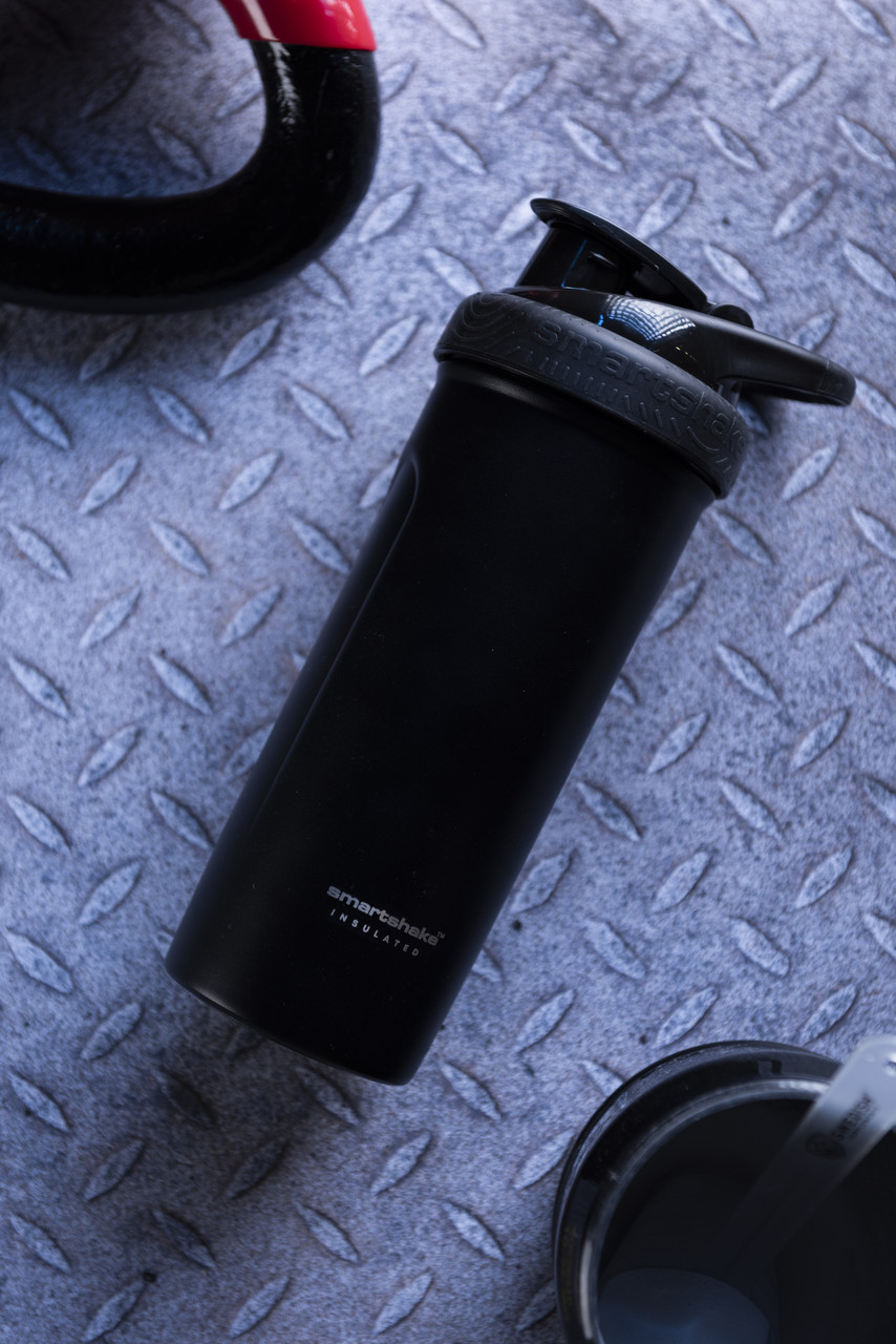 Шейкер спортивний Smartshake Insulated Steel 750ml Black