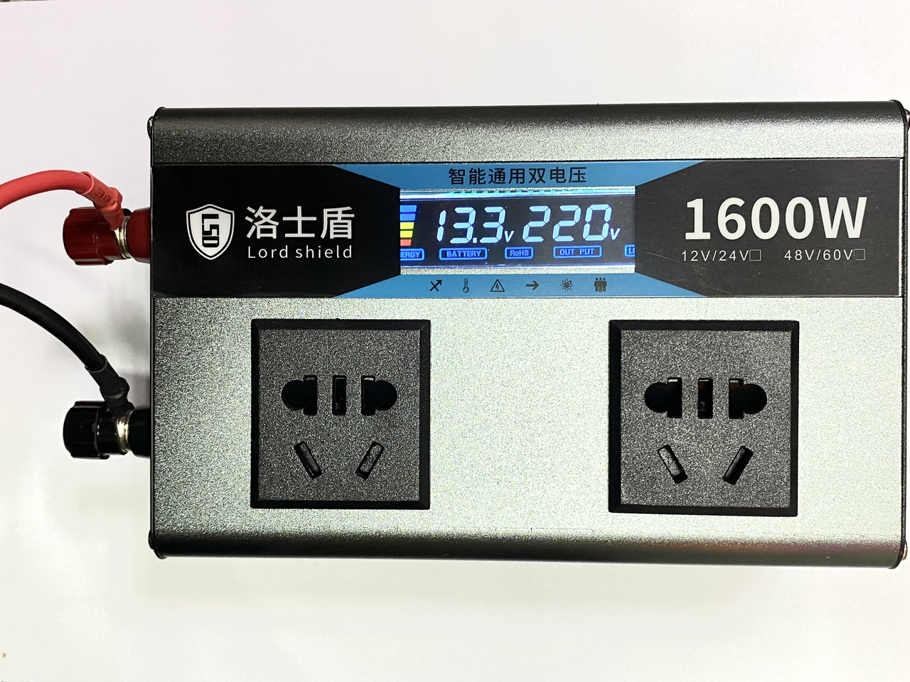 Инвертор преобразователь напряжения c 12/24V в 220V 1600W с USB и дисплеем OEM (INV1600)