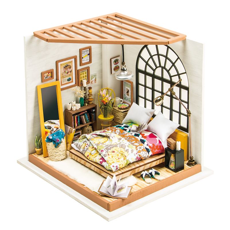 3D конструктор Robotime DIY HOUSE Спальня Аліси (DG107)