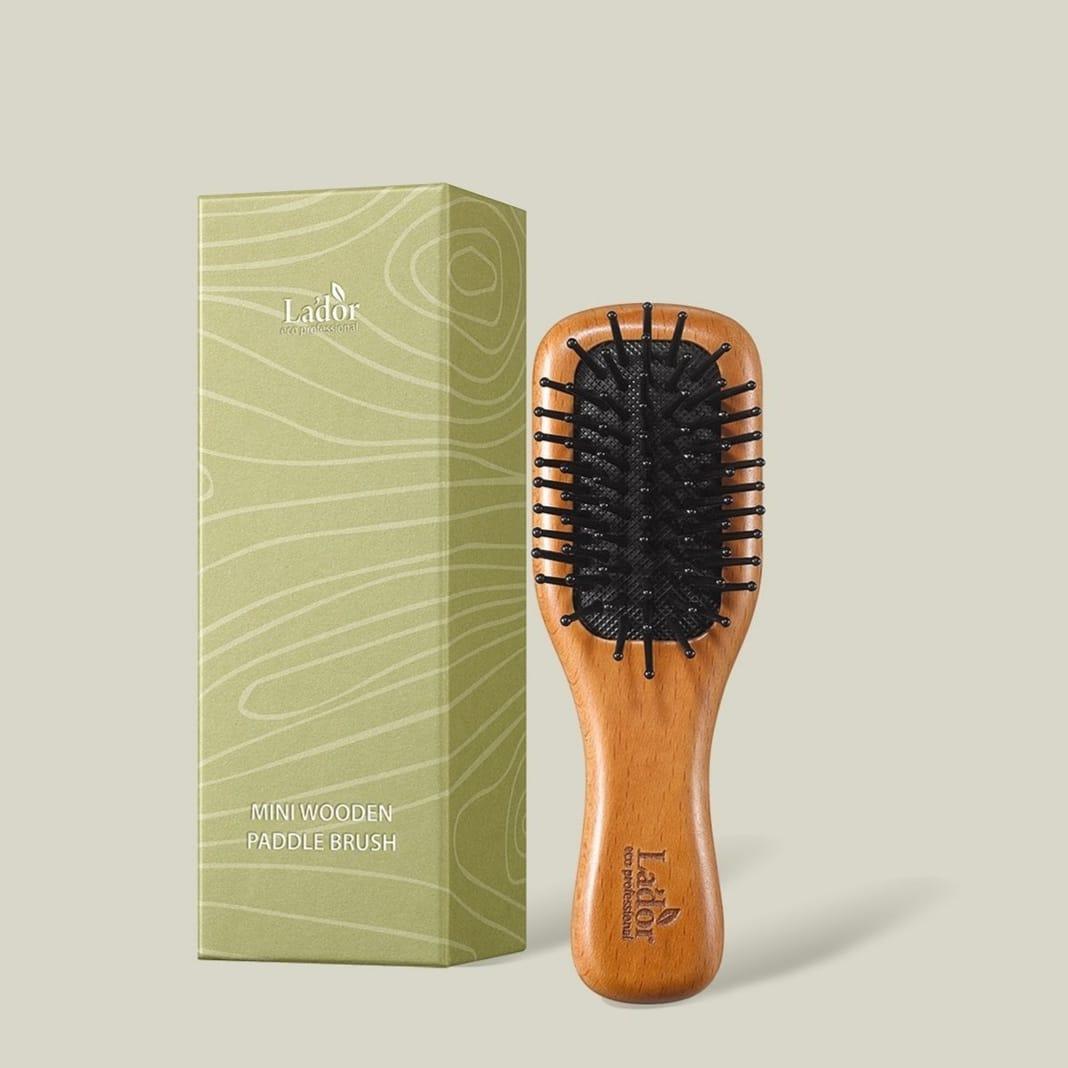 Деревянная щетка для волос Lador Mini Wood Paddle Brush 1 шт (8809789631120)