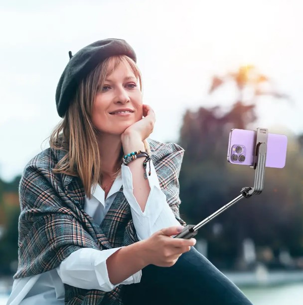 Монопод трипод для селфи Borofone BY11 беспроводной Bluetooth селфи палка с пультом ДУ черный