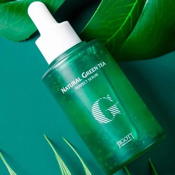 Сироватка для обличчя Зелений чай Natural Green Tea Perfect Serum Jigott 50 мл (8809541282393)