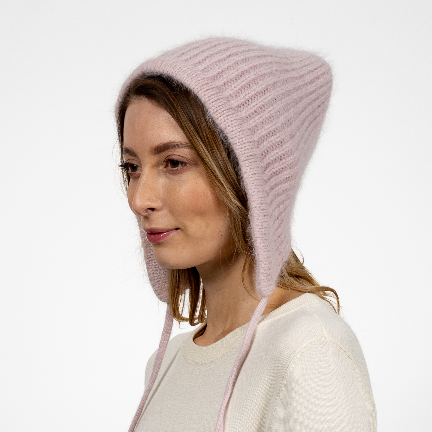 Шапка чепчик с завязками женская LuckyLOOK Силия One Size Розовый 577-657