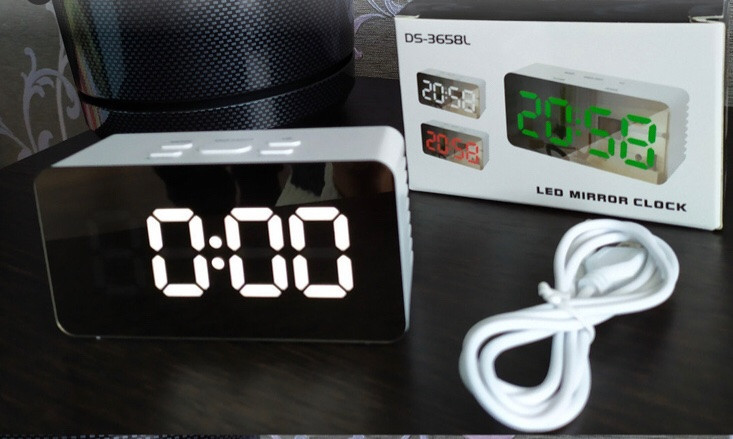 Часы зеркальные электронные настольные UKC DS-3658L - USB кабель + батарейки (Черный корпус - белая подсветка)