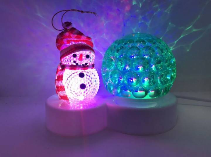 Світильник новорічний Supretto Світлодіодний диско шар + Сніговик Led Magic Ball