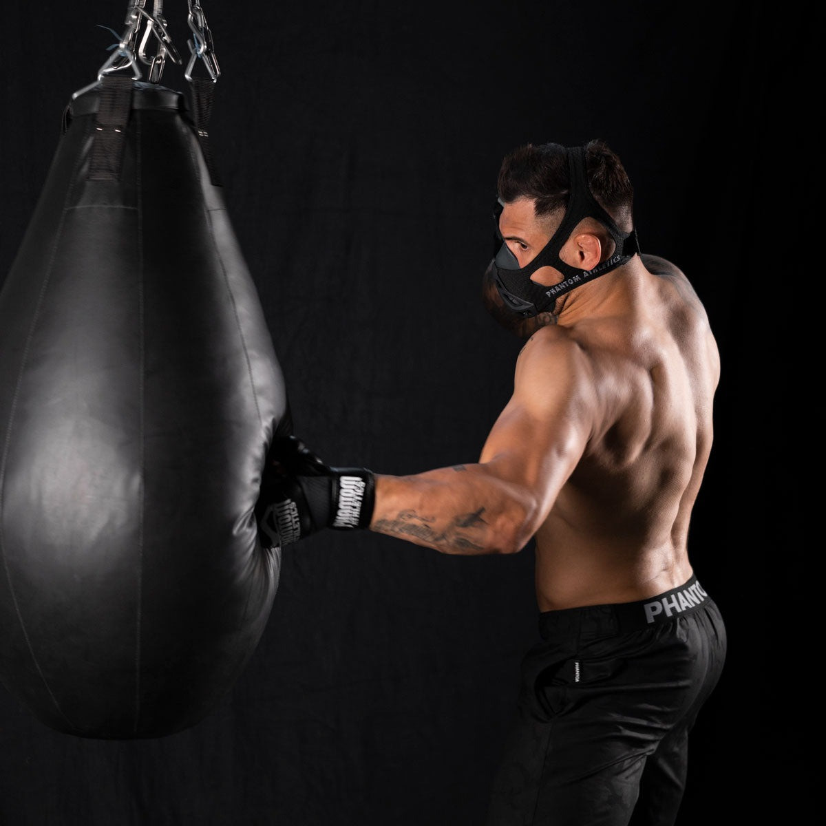 Маска для тренування дихання Phantom Training Mask M Black