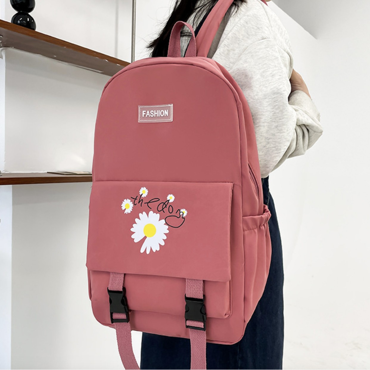Рюкзак школьный для девочки Fashion Chamomile 42x28 см Розовый (SK001642)