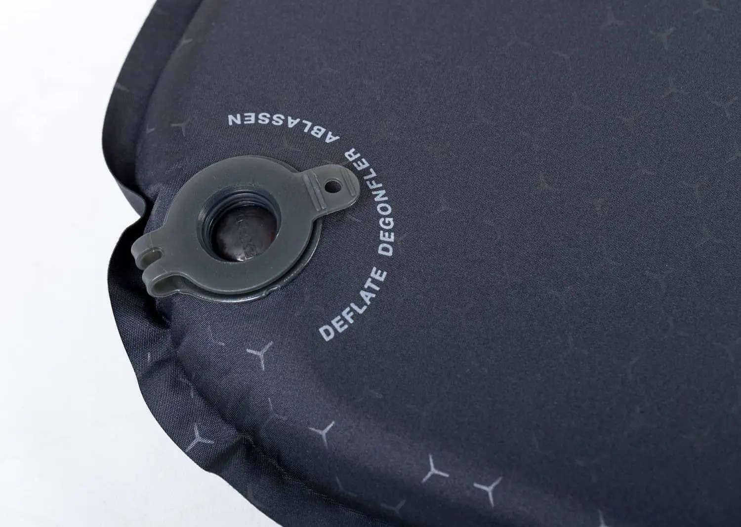 Коврик самонадувающийся Exped SIM 3.8 LW 197х65х3.8 см Черный (1054-018.1026)