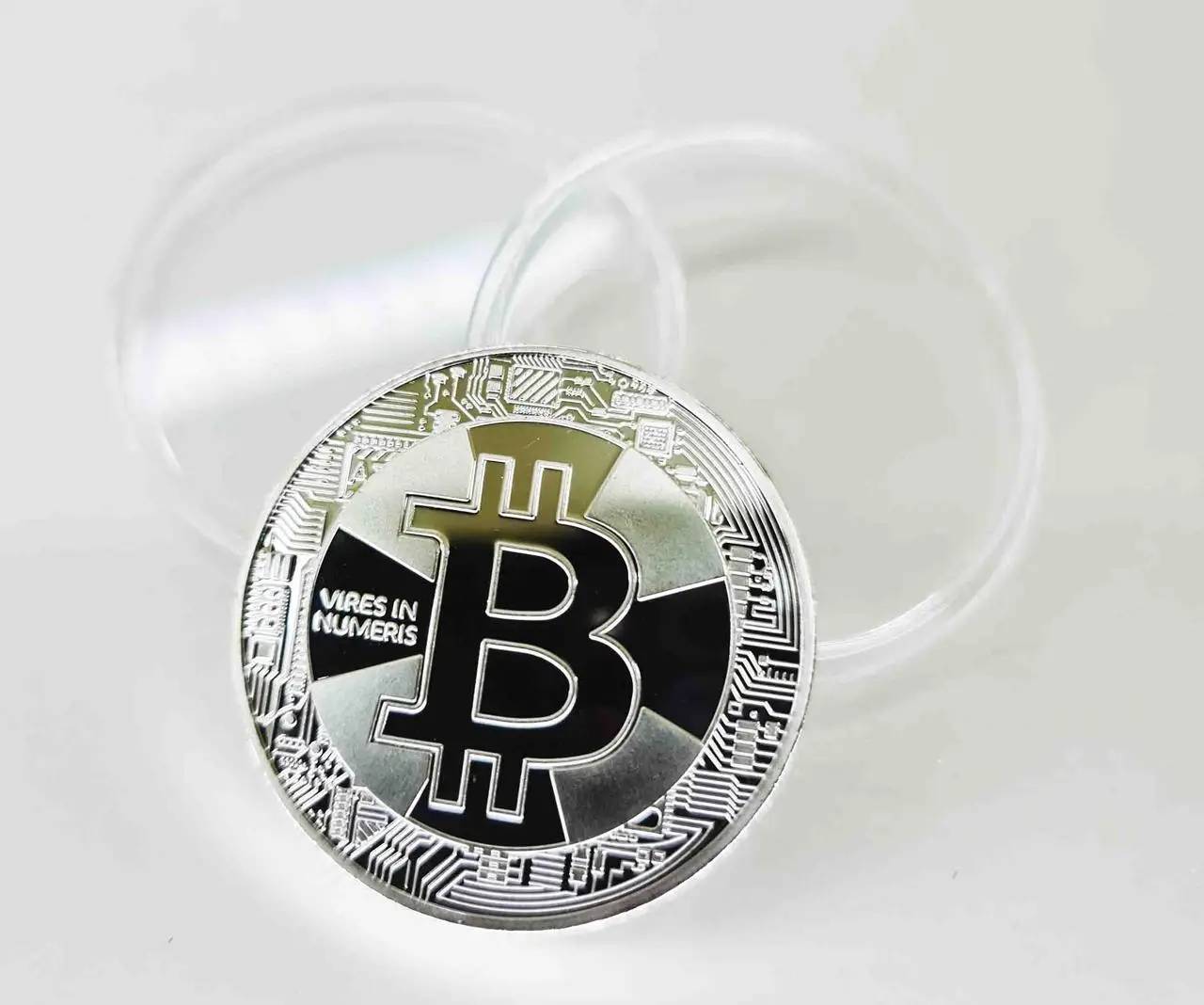Монета сувенирная Eurs Bitcoin Серебряный цвет (BTC-S-2)