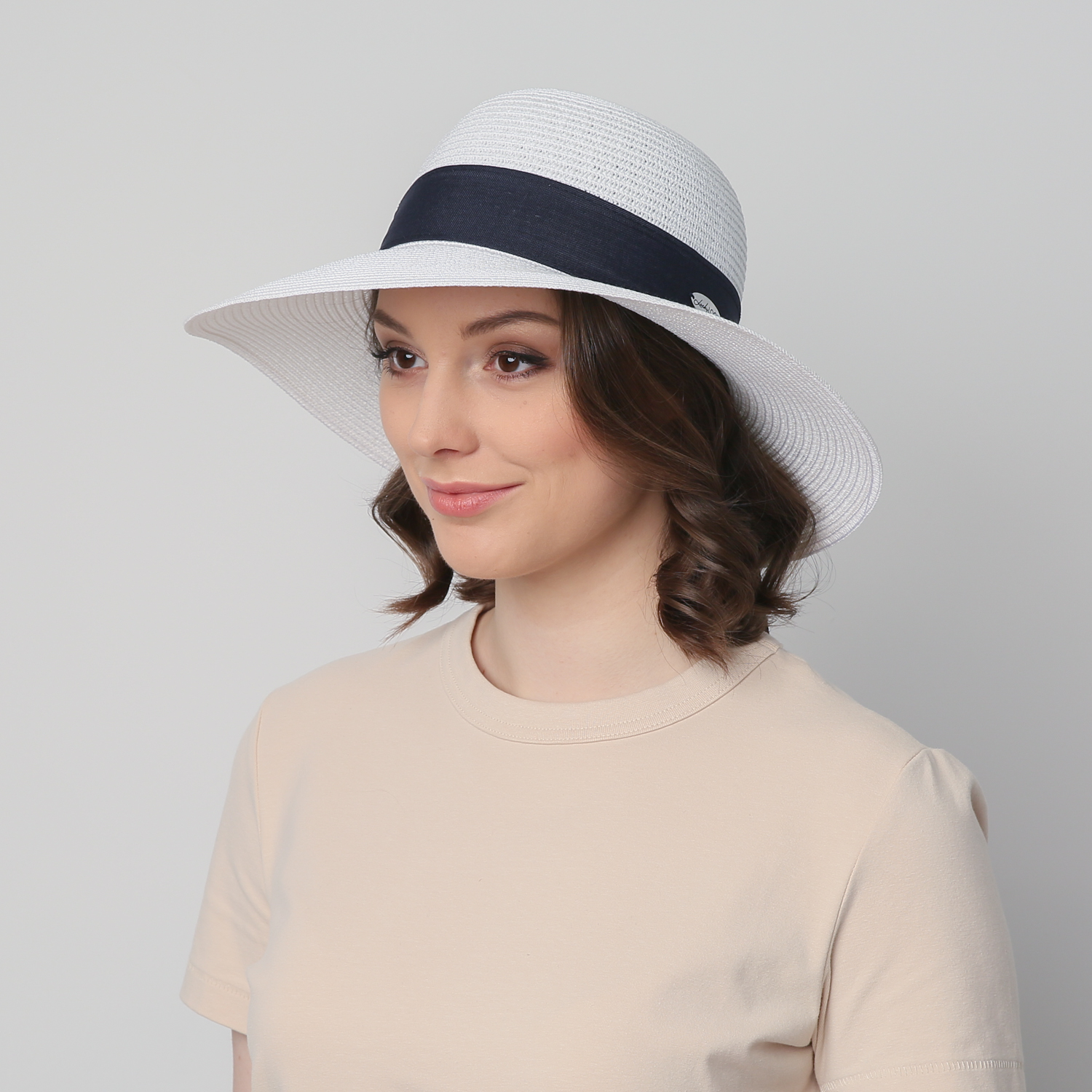 Шляпа LuckyLOOK женская со средними полями 376-343 One size Белый