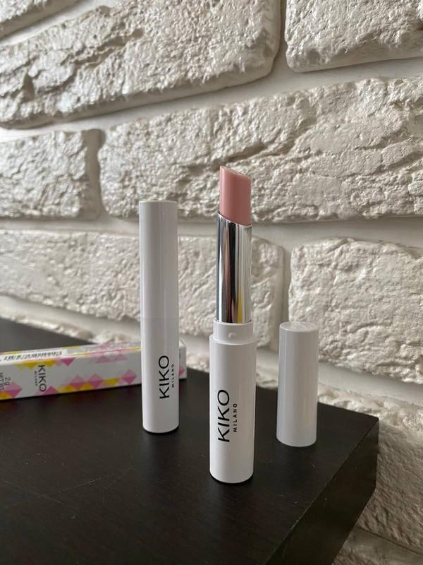 Увлажняющий бальзам для губ с эффектом наполнения Kiko Milano lip volume stylo