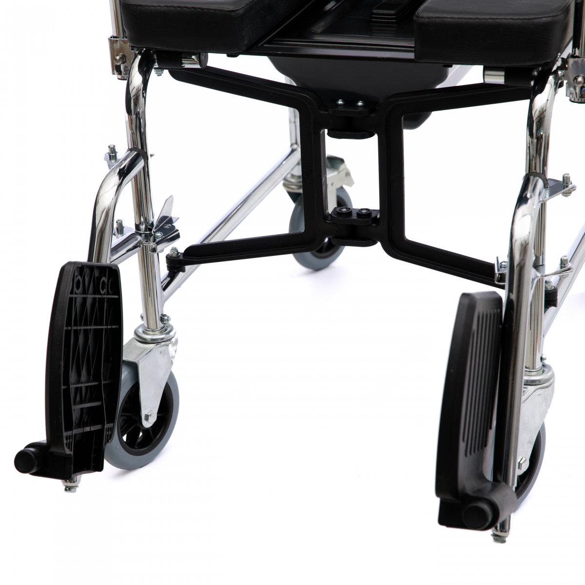 Кресло-каталка с туалетом MED1 KY689 90 см Black