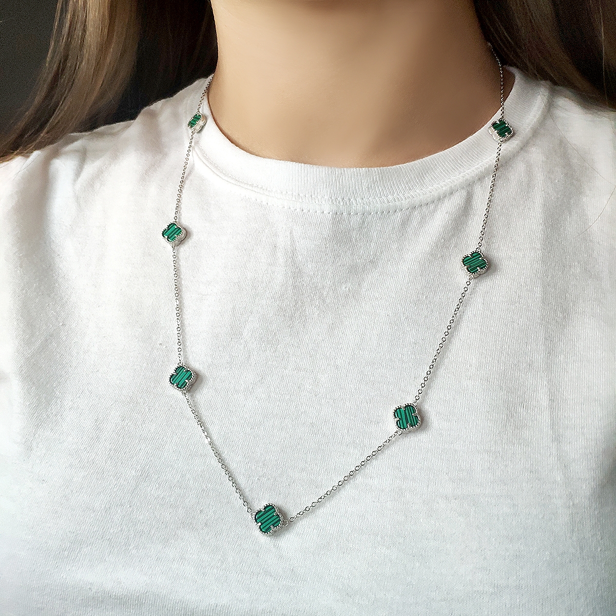 Серебряное колье SilverBreeze с малахитом (2128823) 600