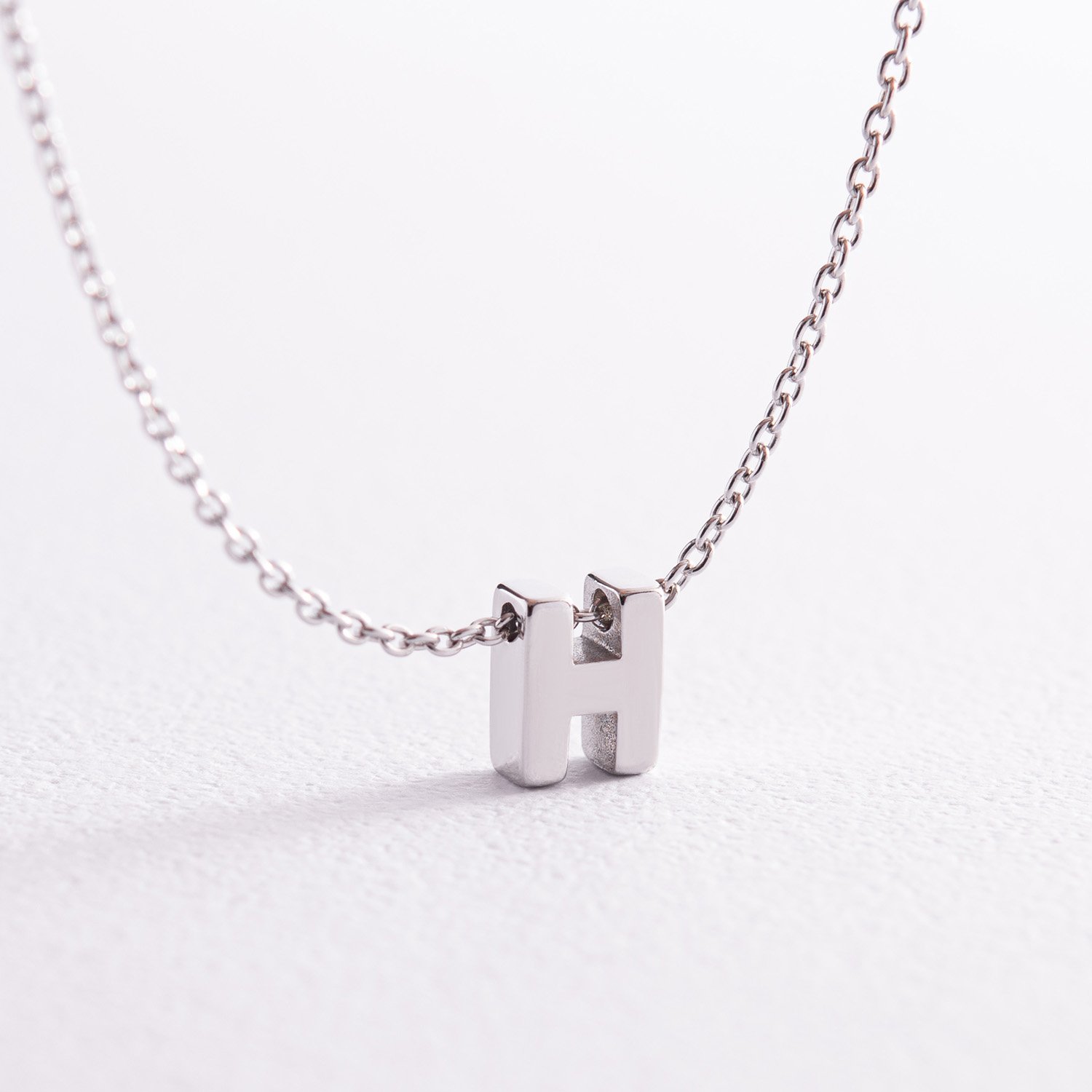 Серебряное колье с буквой Н 1105 Н Оникс 45