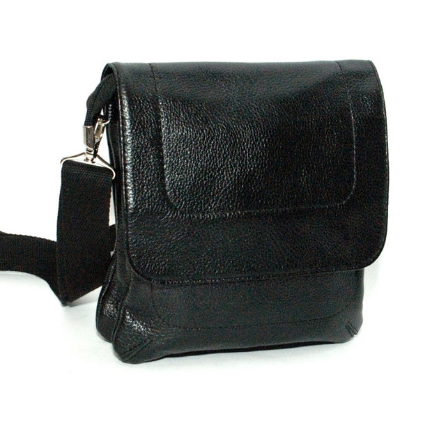 Кожаная мужская сумка KotiCo 23х22 см Черная (SMK_07_black_flotar)