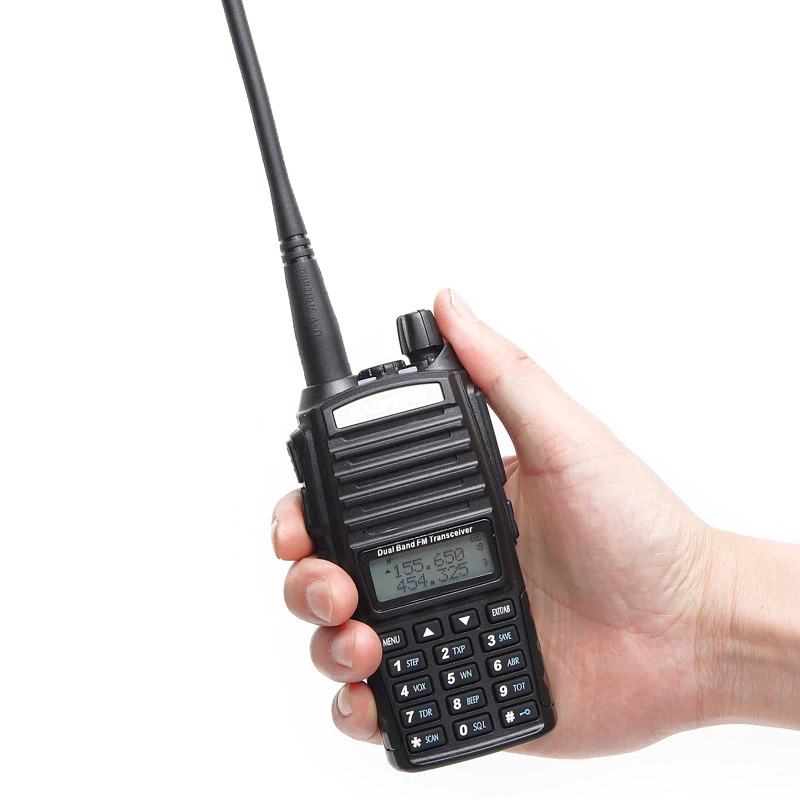 Рация Baofeng UV-82, 8 Ватт, батарея 2000 мАч + Гарнитура Baofeng + Ремешок на шею