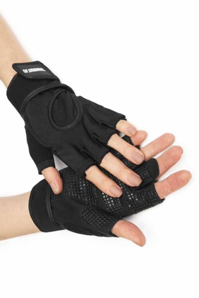 Женские перчатки для фитнеса Designed for Fitness DF Black XS черные