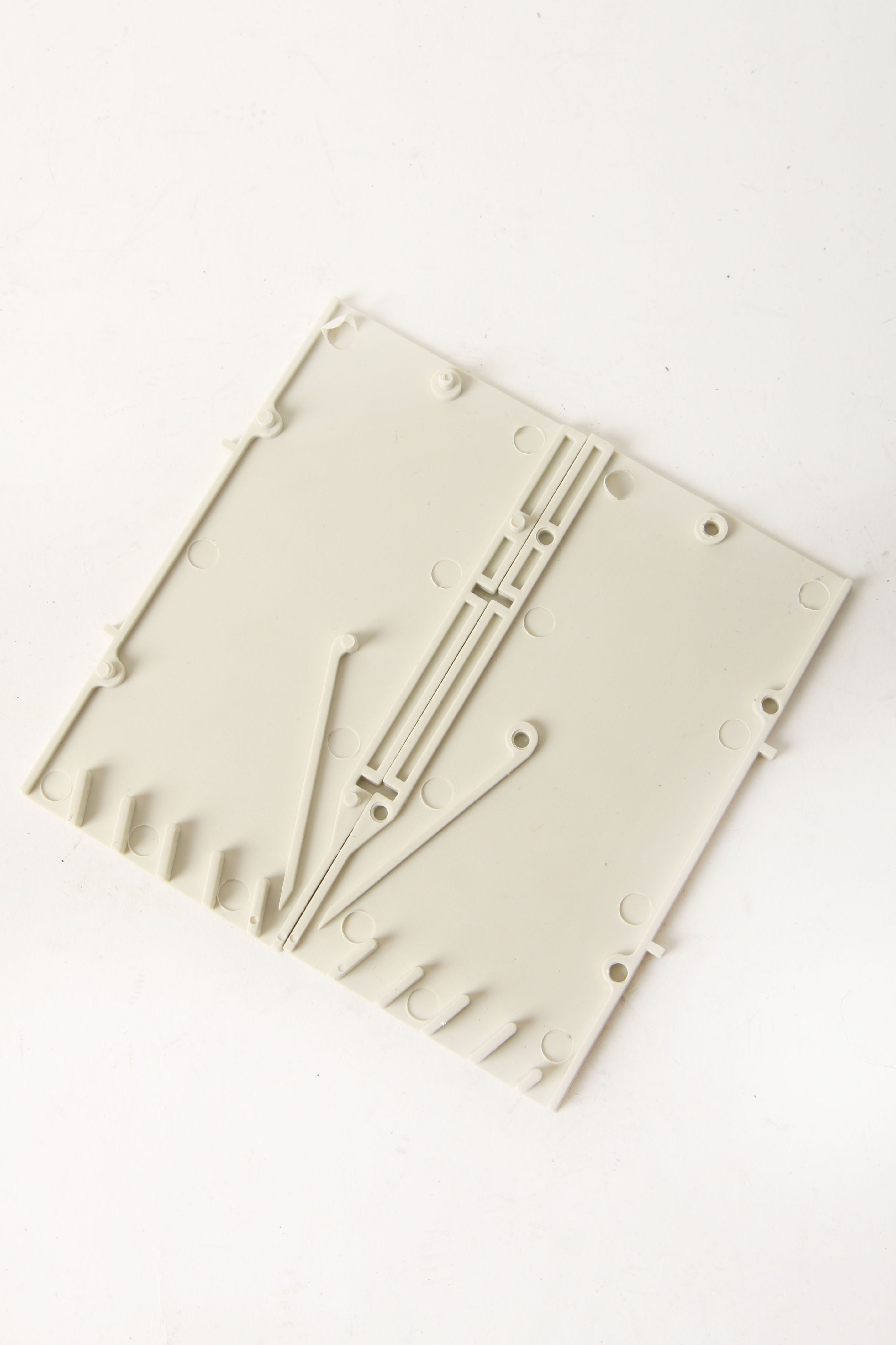 Вентиляционно-дренажные коробки для фасадов 117 х 60 х 8 мм Белый (3221)