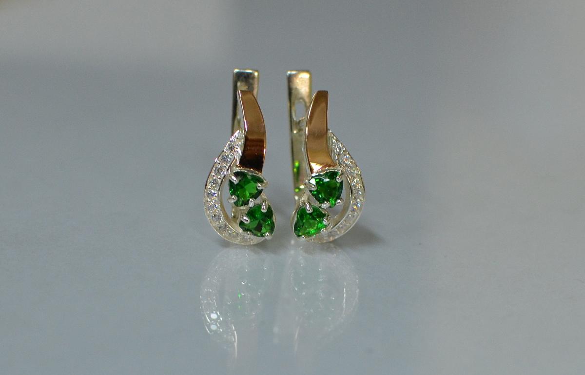 Серебряные серьги Sil с сердцами 112s-12 Зеленый (Sil-906)